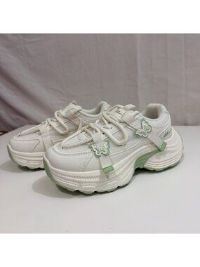 Warrior Women’s Chunky Platform Lace Up Butterfly Sneakers Cream & Green 6.5
